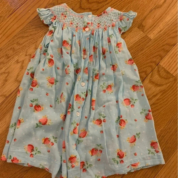 QE Question Everything Strawberry Smocked Dress Size 18-24 Months - Picture 6 of 7